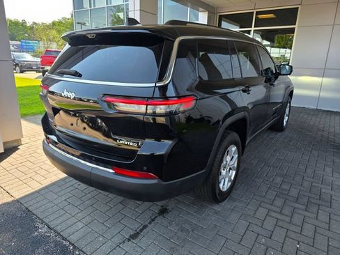 Used 2023 Jeep Grand Cherokee L Limited w/ Luxury Tech Group II AWD/4WD image 4