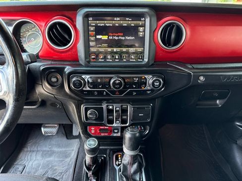 Used 2020 Jeep Wrangler Unlimited Rubicon AWD/4WD image 19