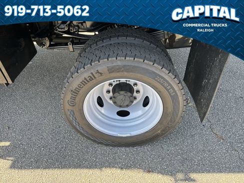 New 2025 Ford F550 4x4 Crew Cab image 13