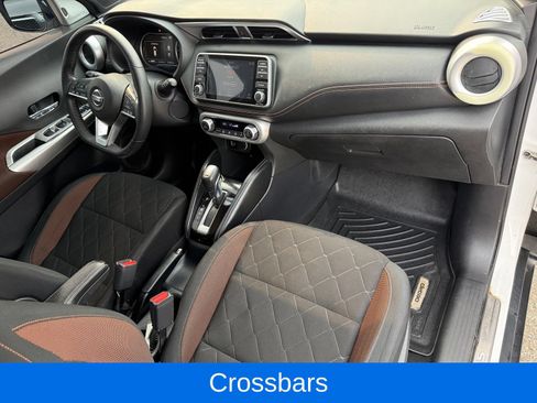 Used 2020 Nissan Kicks SR w/ Exterior Package FWD image 18