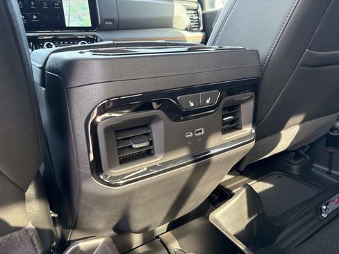 New 2026 GMC Sierra 1500 AT4 w/ AT4 Premium Package AWD/4WD image 14