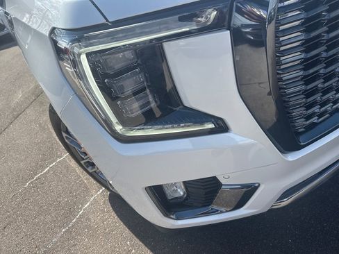 Used 2023 GMC Yukon Denali Ultimate image 28