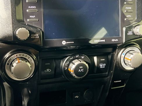 Used 2023 Toyota 4Runner TRD Off-Road Premium w/ Moonroof Package AWD/4WD image 25