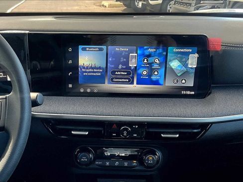 New 2026 Nissan Kicks SV image 6