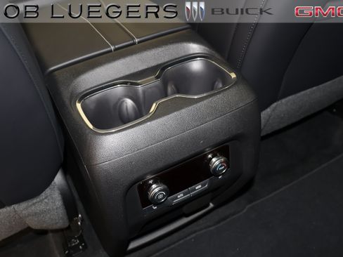 Certified 2024 GMC Acadia Elevation w/ Luxury Package FWD image 13