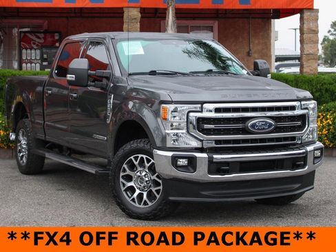 Used 2020 Ford F250 Lariat w/ Lariat Value Package image 2