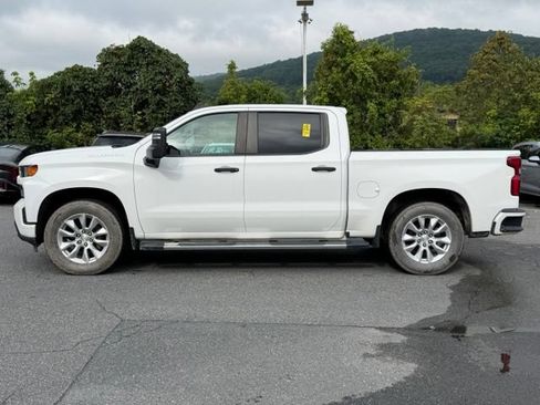 Used 2020 Chevrolet Silverado 1500 Custom w/ Custom Max Trailering Package AWD/4WD image 5