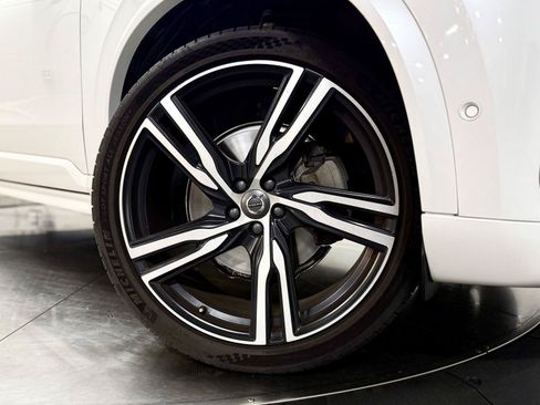 Used 2019 Volvo XC90 T6 R-Design w/ Advanced Package AWD/4WD image 10