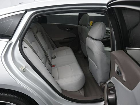 Used 2022 Chevrolet Malibu LT FWD image 34