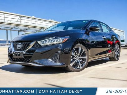 Used 2023 Nissan Maxima SV w/ Floor Mat Group