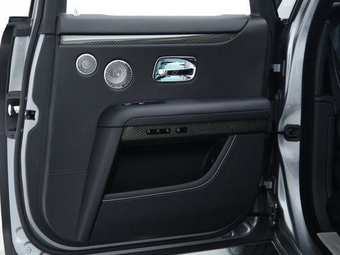 Used 2023 Rolls-Royce Ghost Black Badge image 19