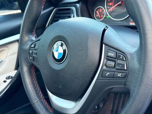 Used 2018 BMW 330i xDrive Wagon image 33