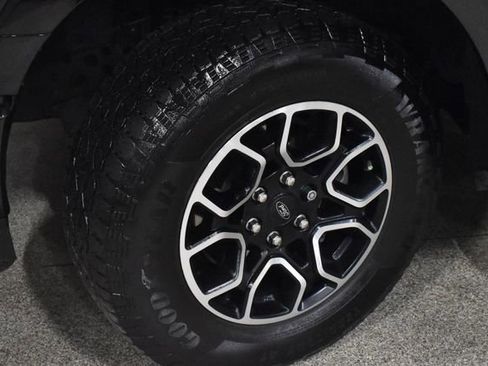 Used 2023 Ford F150 Lariat image 13