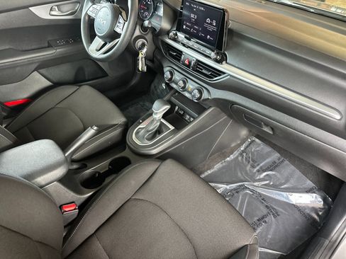 Certified 2023 Kia Forte LXS FWD image 19