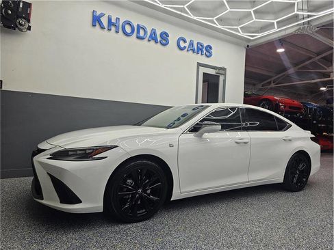 Used 2023 Lexus ES 300h F Sport w/ Accessory Package (Z2) FWD image 2