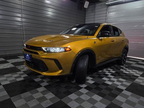 Used 2024 Dodge Hornet R/T Plus w/ R/T Blacktop Package AWD/4WD image 42