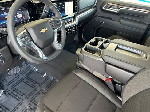 Used 2025 Chevrolet Silverado 1500 LT image 13