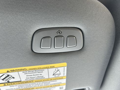 New 2025 Ford F250 Lariat w/ Lariat Ultimate Package image 34