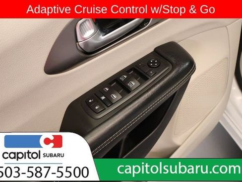 Used 2020 Chrysler Pacifica Touring-L w/ Tire & Wheel Group image 12