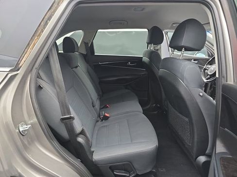 Used 2018 Kia Sorento LX FWD image 50