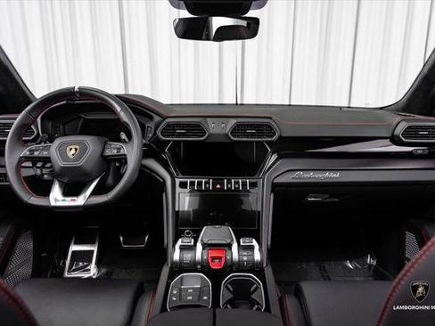 Used 2024 Lamborghini Urus S image 36