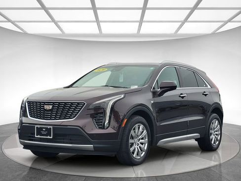 Used 2020 Cadillac XT4 Premium Luxury w/ Technology Package image 9