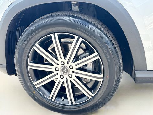 Used 2024 Mercedes-Benz GLE 350 4MATIC w/ Winter Package image 42