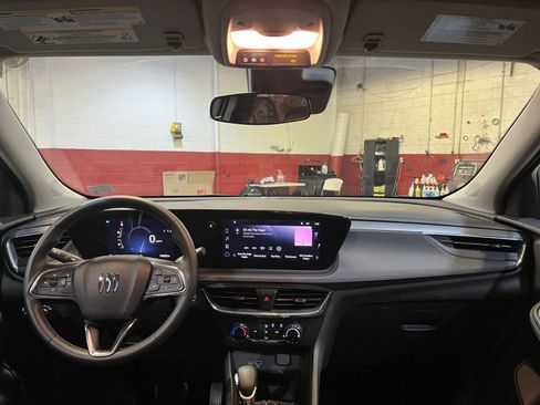 Used 2025 Buick Encore GX Preferred image 32