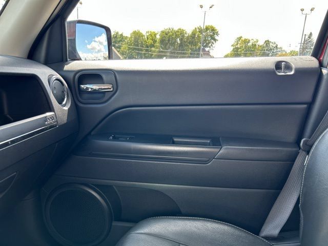 Used 2017 Jeep Patriot High Altitude AWD/4WD image 35