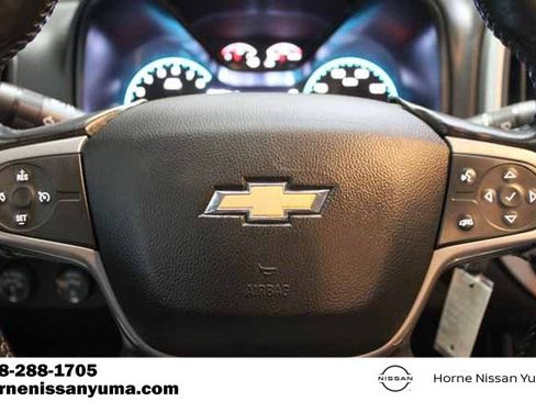 Used 2017 Chevrolet Colorado LT w/ LT Convenience Package AWD/4WD image 9