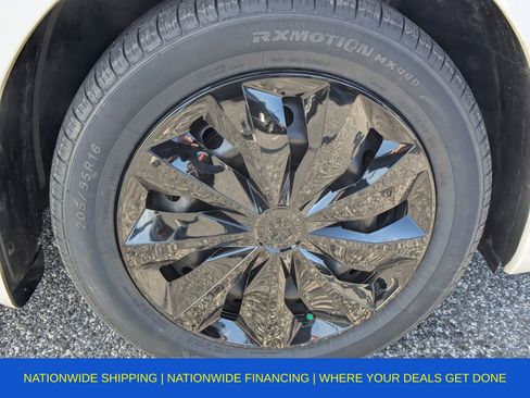 Used 2019 Nissan Sentra S image 12