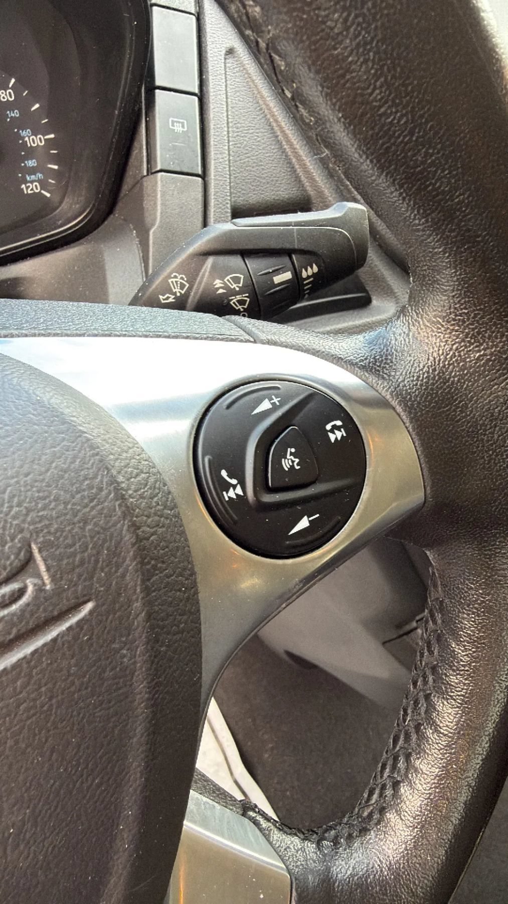 Used 2017 Ford Transit 150 XL RWD image 15