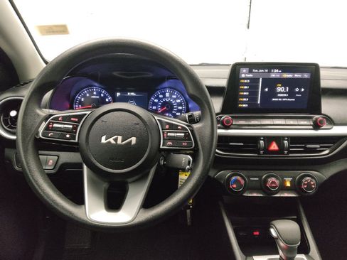 Used 2024 Kia Forte LXS w/ LXS Technology Package FWD image 22