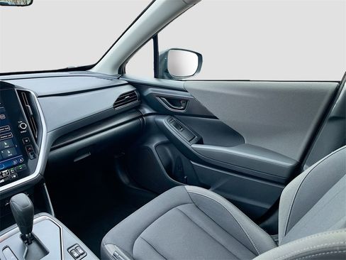 Used 2025 Subaru Crosstrek 2.0i Premium image 23