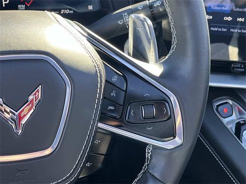 Used 2025 Chevrolet Corvette Stingray Premium Conv w/ 3LT image 32