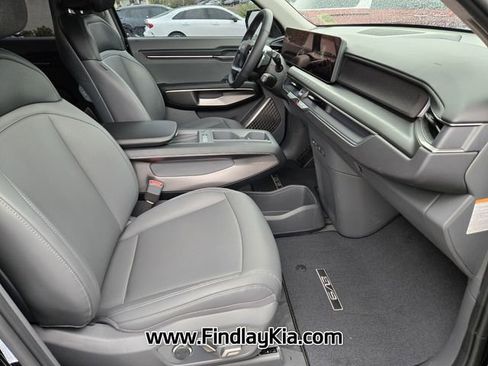 Certified 2026 Kia EV9 Light image 21