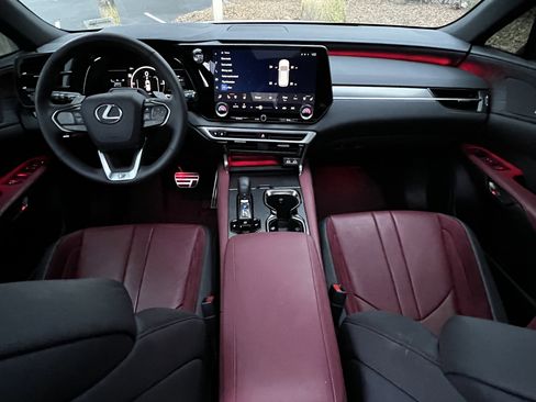 Used 2025 Lexus RX 500h F Sport w/ Convenience Package image 35