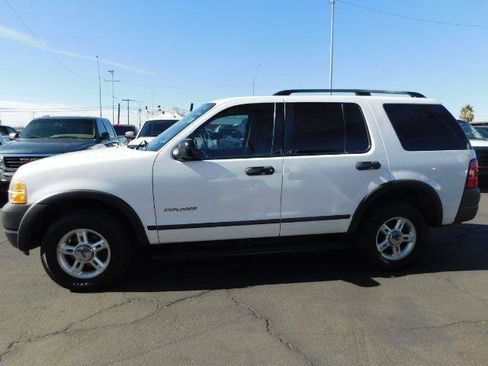 Used 2004 Ford Explorer XLS image 4