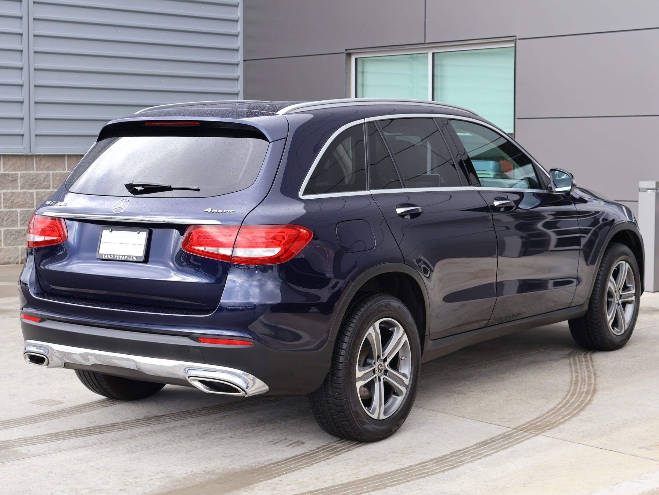 Used 2019 Mercedes-Benz GLC 300 4MATIC image 5