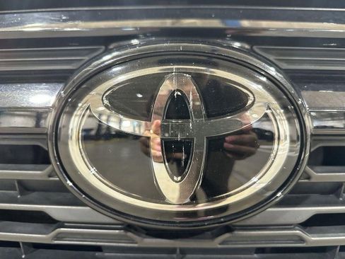 Used 2024 Toyota RAV4 XLE image 27