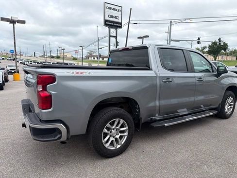 Used 2023 Chevrolet Silverado 1500 LT AWD/4WD image 21