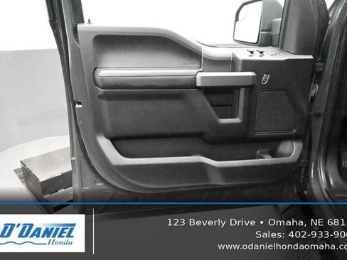 Used 2016 Ford F150 XLT w/ Equipment Group 302A Luxury AWD/4WD image 23