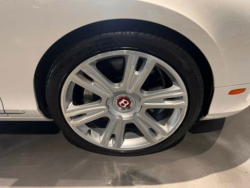 Used 2014 Bentley Continental GT image 17