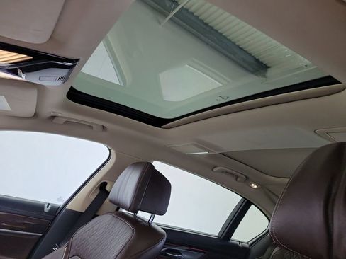 Used 2017 BMW 740i RWD image 19