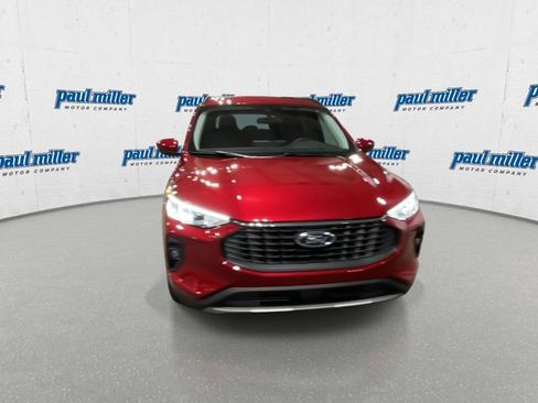New 2026 Ford Escape SE FWD image 3