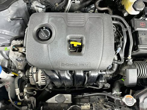Used 2025 Kia Soul LX w/ LX Technology Package FWD image 31
