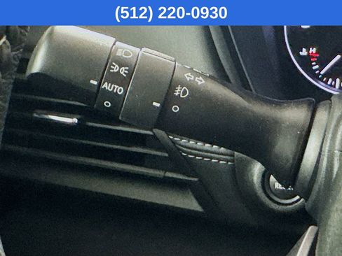 Used 2025 Subaru Outback Premium AWD/4WD image 13