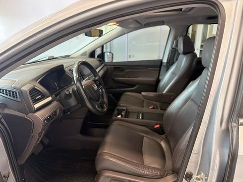 Used 2018 Honda Odyssey EX-L image 11