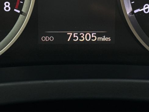 Used 2015 Lexus IS 250 RWD image 13