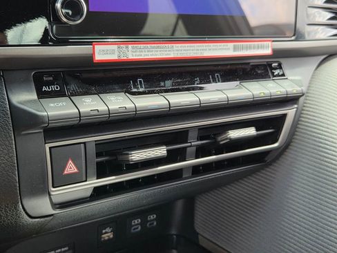 New 2026 Toyota Camry SE FWD image 17